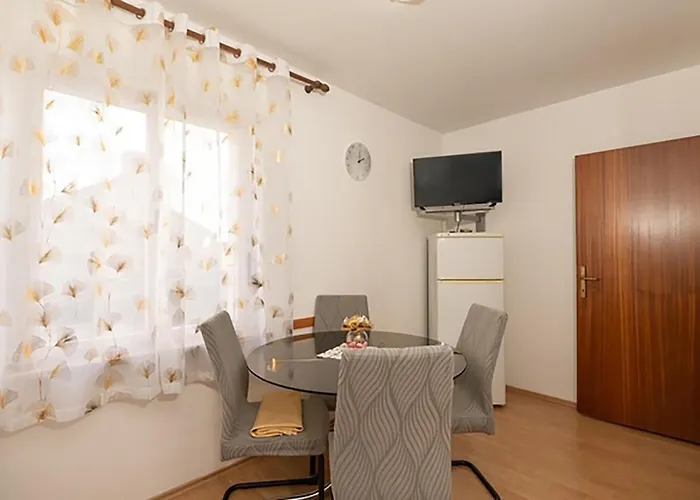 2 Bedroom Cozy In 아파트