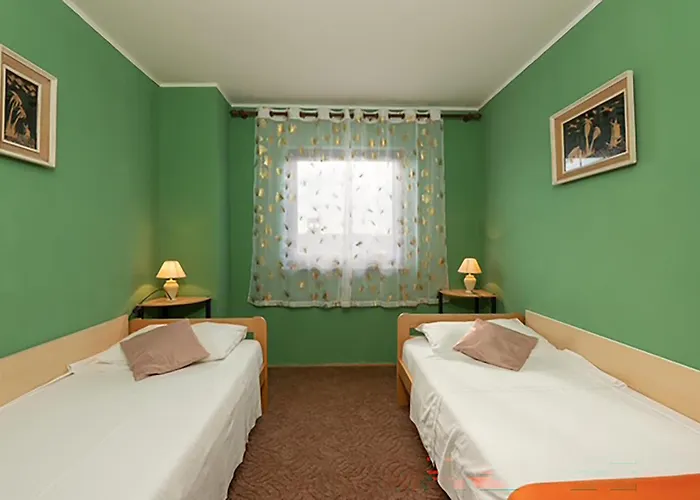 2 Bedroom Cozy In 아파트 *